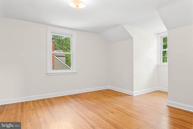 5025 SYLVIA RD, Drexel Hill, PA 19026