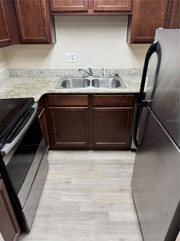 948 LAKE DESTINY ROAD C, Altamonte Springs, FL 32714