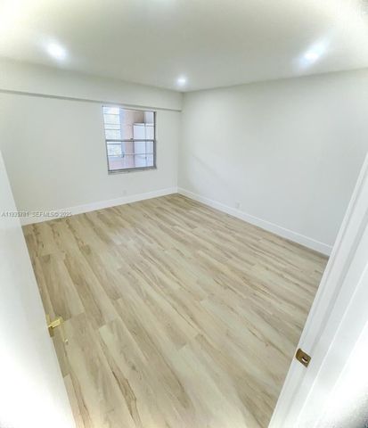 13255 SW 9th Ct 405G, Pembroke Pines, FL 33027