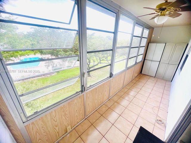 13255 SW 9th Ct 405G, Pembroke Pines, FL 33027