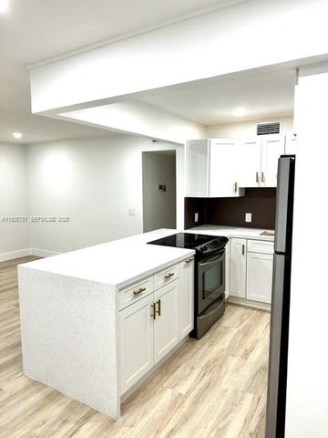 13255 SW 9th Ct 405G, Pembroke Pines, FL 33027