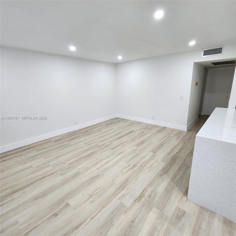 13255 SW 9th Ct 405G, Pembroke Pines, FL 33027