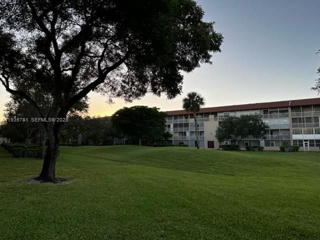 13255 SW 9th Ct 405G, Pembroke Pines, FL 33027