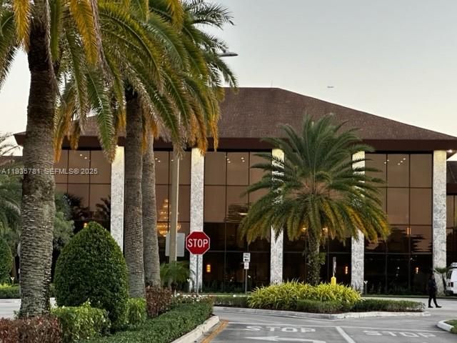 13255 SW 9th Ct 405G, Pembroke Pines, FL 33027