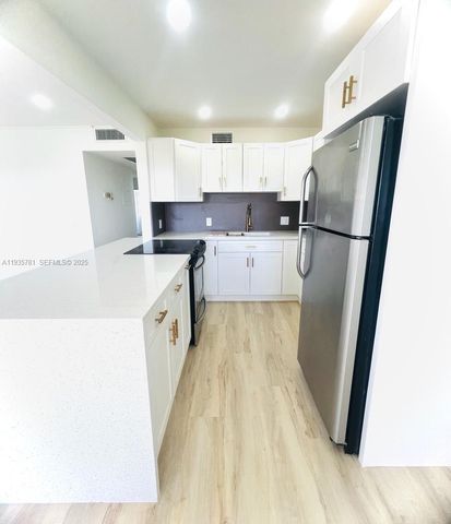 13255 SW 9th Ct 405G, Pembroke Pines, FL 33027