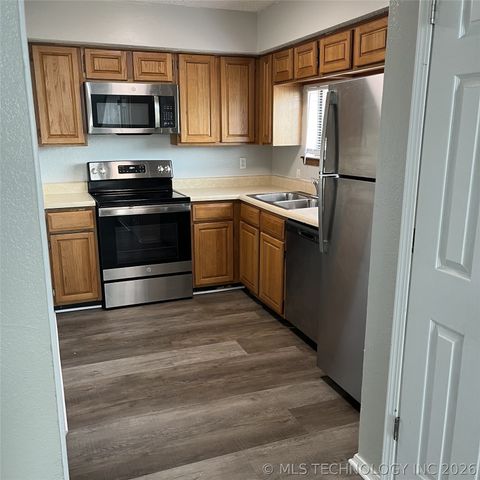 6737 S Peoria Avenue B216, Tulsa, OK 74136