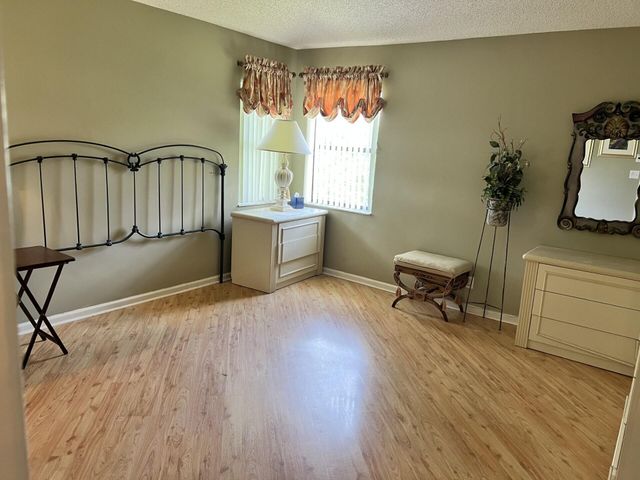 9632 SILLS Drive E 204, Boynton Beach, FL 33437