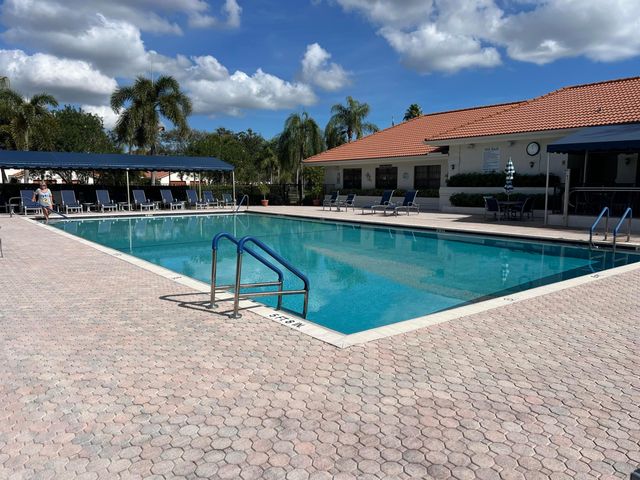 9632 SILLS Drive E 204, Boynton Beach, FL 33437