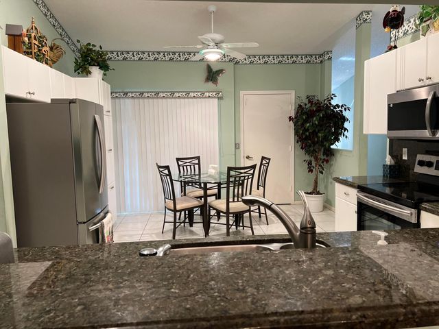 9632 SILLS Drive E 204, Boynton Beach, FL 33437