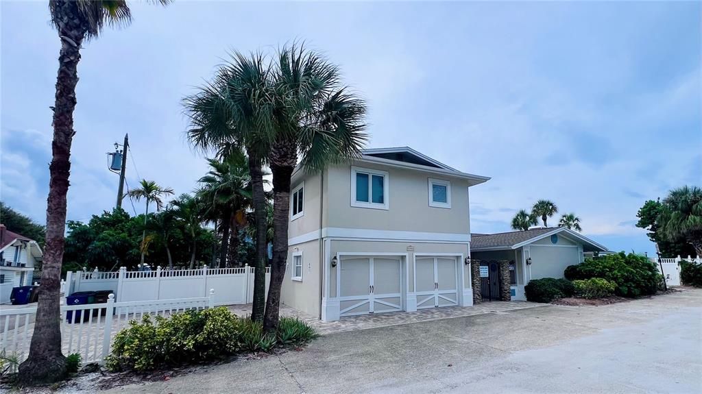 2308 BEACH TRAIL, Indian Rocks Beach, FL 33785