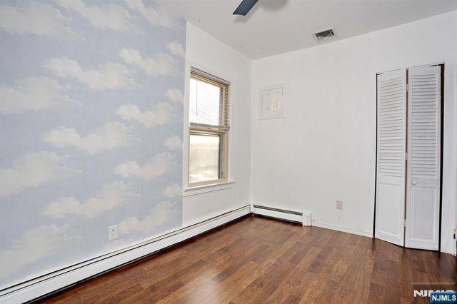 207 Grand Street, New Milford, NJ 07646