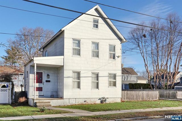 207 Grand Street, New Milford, NJ 07646