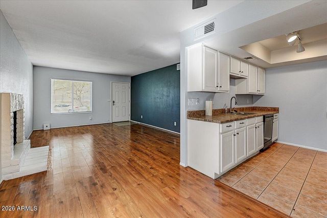 8545 E BELLEVIEW Street, Scottsdale, AZ 85257