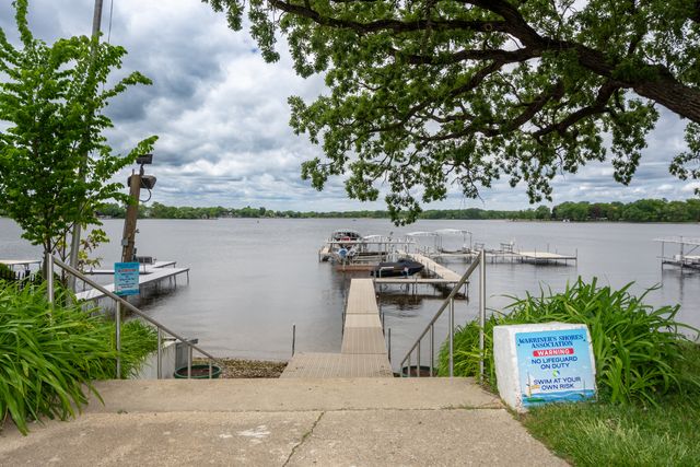 42986 N Lenora Street, Antioch, IL 60002