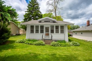 42986 N Lenora Street, Antioch, IL 60002