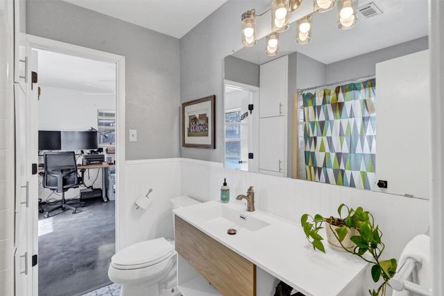 4025 Aragon Drive, Fort Worth, TX 76133