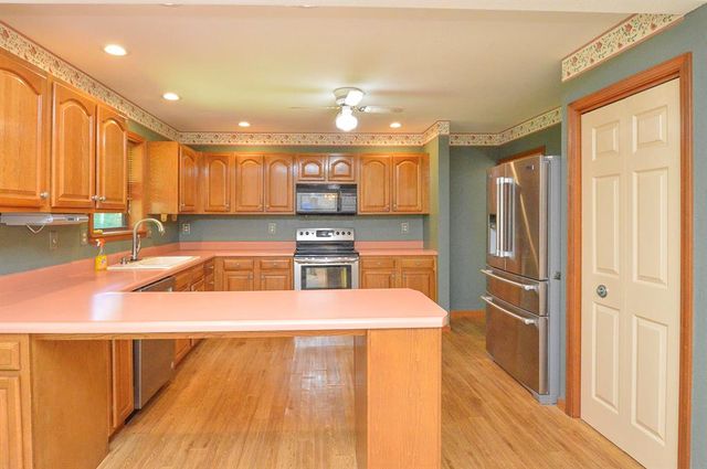 13 Venus Drive, Swansea, IL 62226