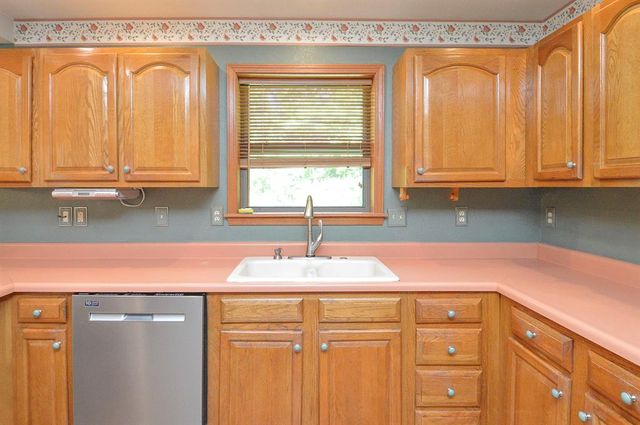 13 Venus Drive, Swansea, IL 62226