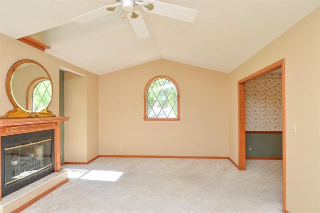 13 Venus Drive, Swansea, IL 62226