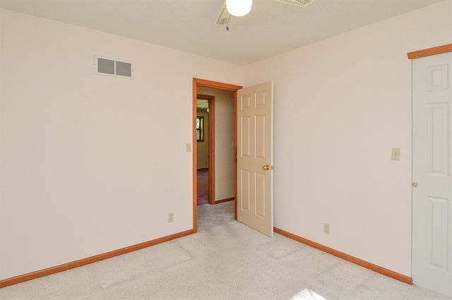 13 Venus Drive, Swansea, IL 62226