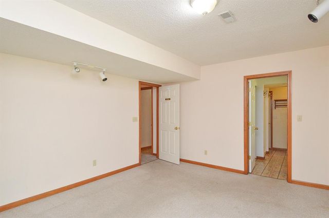 13 Venus Drive, Swansea, IL 62226