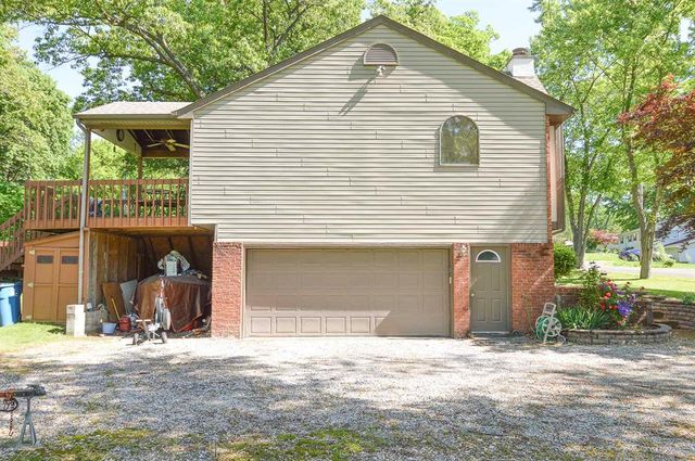 13 Venus Drive, Swansea, IL 62226