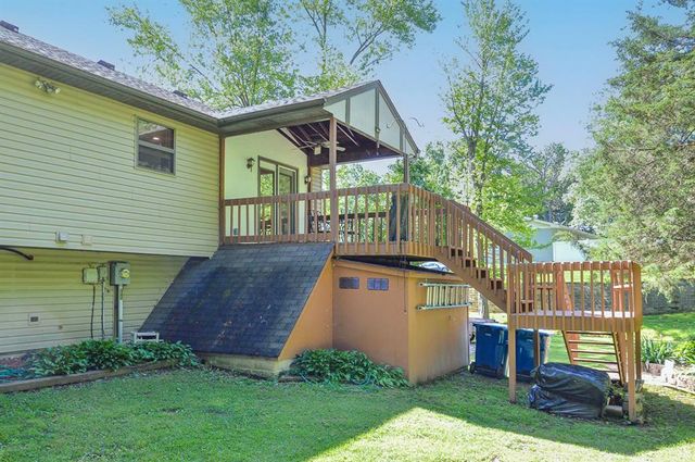 13 Venus Drive, Swansea, IL 62226
