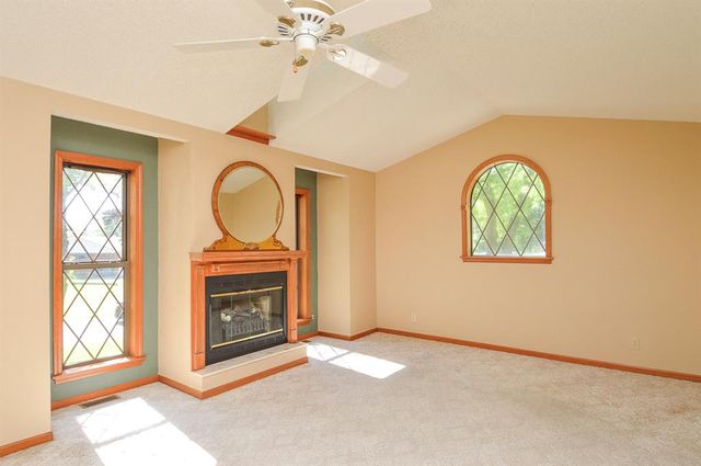 13 Venus Drive, Swansea, IL 62226