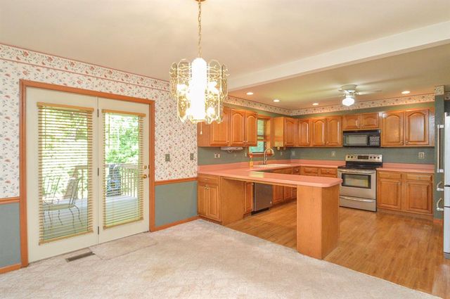 13 Venus Drive, Swansea, IL 62226