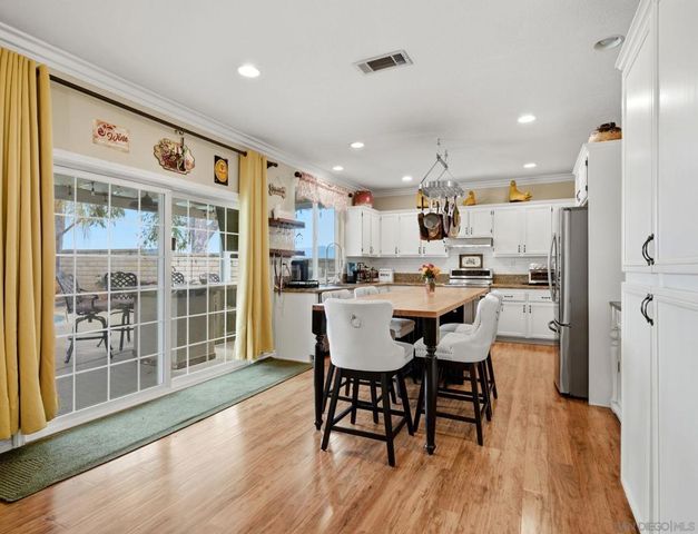 43084 Knightsbridge Way, Temecula, CA 92592