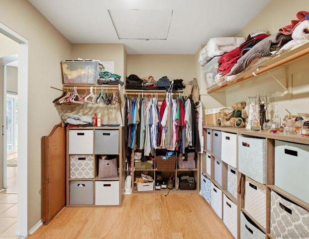 43084 Knightsbridge Way, Temecula, CA 92592