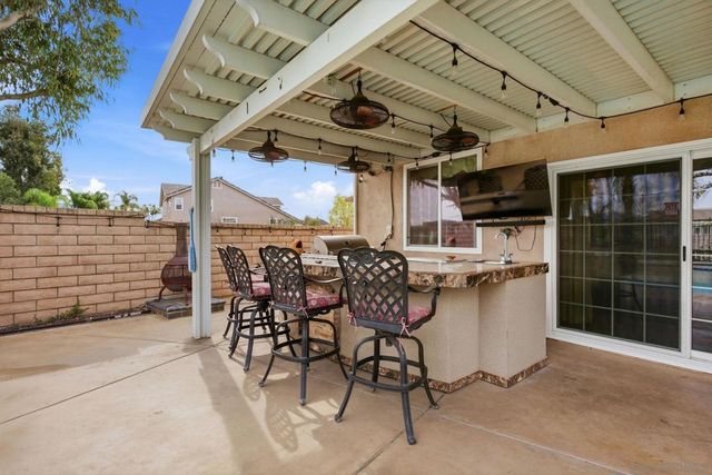 43084 Knightsbridge Way, Temecula, CA 92592