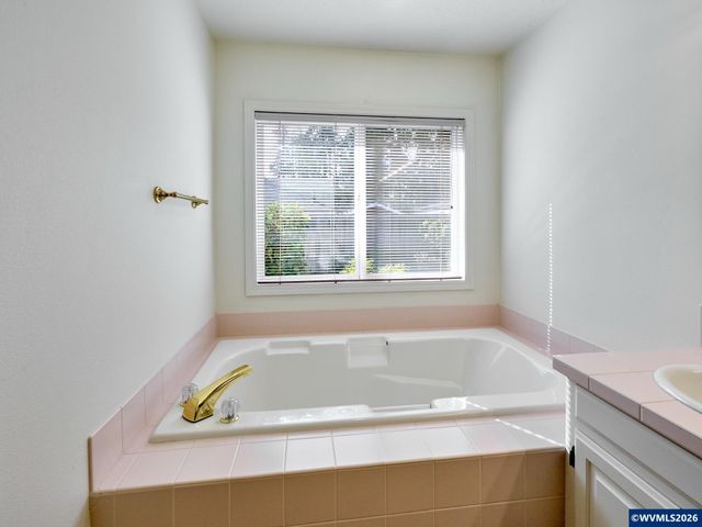 1120 Ridgepoint St, Keizer, OR 97303