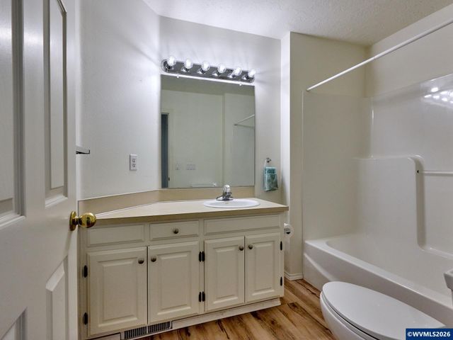 1120 Ridgepoint St, Keizer, OR 97303