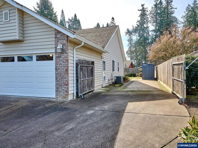 1120 Ridgepoint St, Keizer, OR 97303