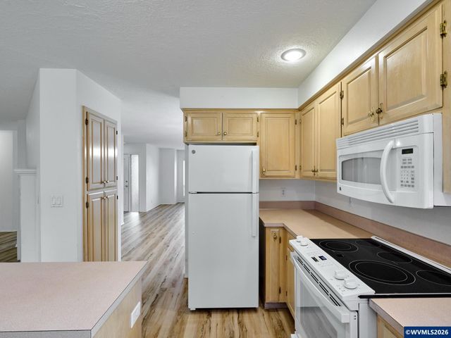 1120 Ridgepoint St, Keizer, OR 97303