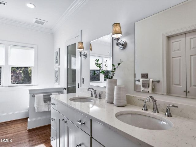 2210 Oxford Road, Raleigh, NC 27608