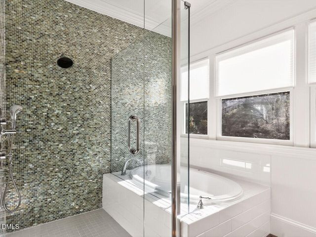 2210 Oxford Road, Raleigh, NC 27608