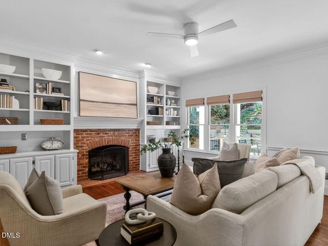 2210 Oxford Road, Raleigh, NC 27608