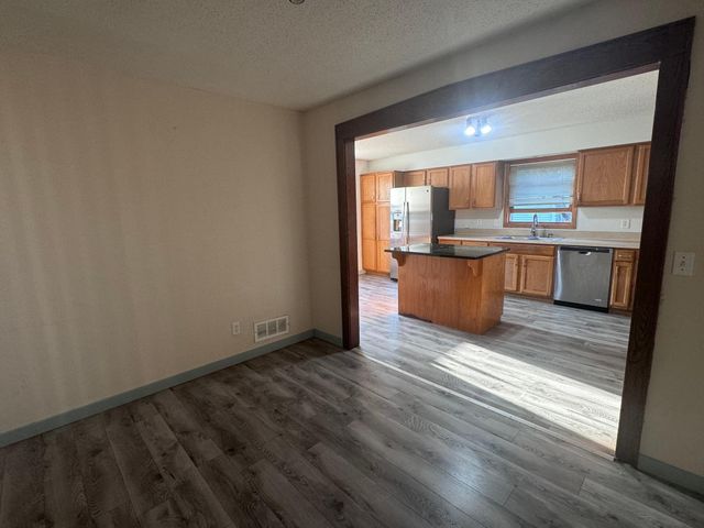 2806 15th Avenue S, Minneapolis, MN 55407