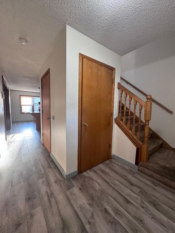 2806 15th Avenue S, Minneapolis, MN 55407