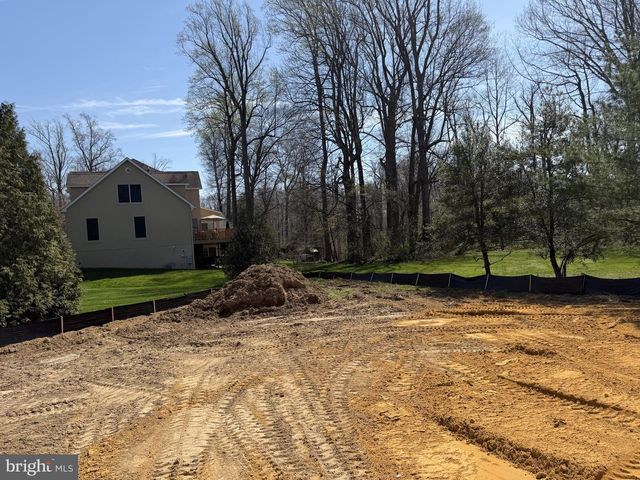 12 BALTRAY RD, Dover, DE 19904