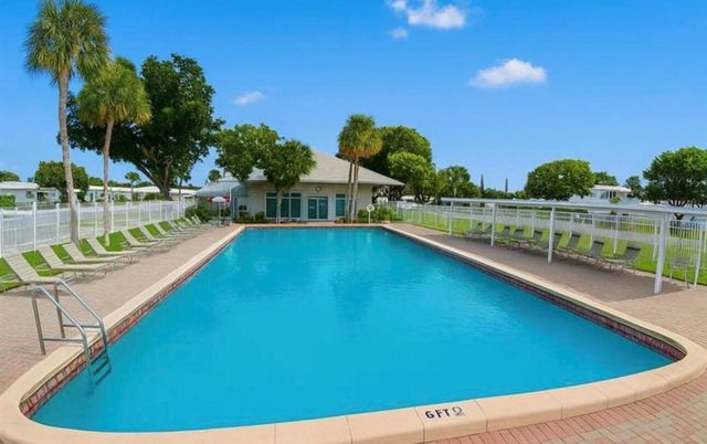2851 E Golf Boulevard 206, Pompano Beach, FL 33064