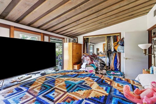 18600 Montpere Way, Saratoga, CA 95070