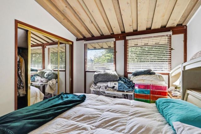 18600 Montpere Way, Saratoga, CA 95070