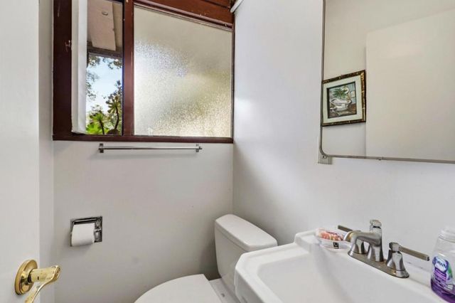 18600 Montpere Way, Saratoga, CA 95070