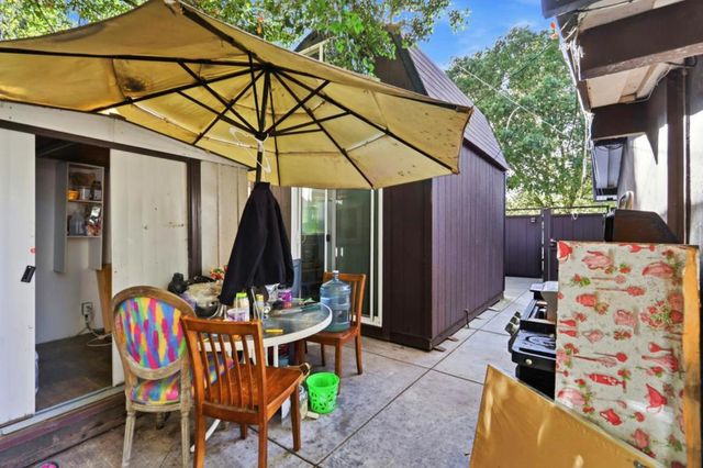 18600 Montpere Way, Saratoga, CA 95070