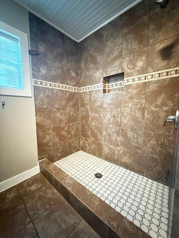 805 W Green Street, Palestine, TX 75801