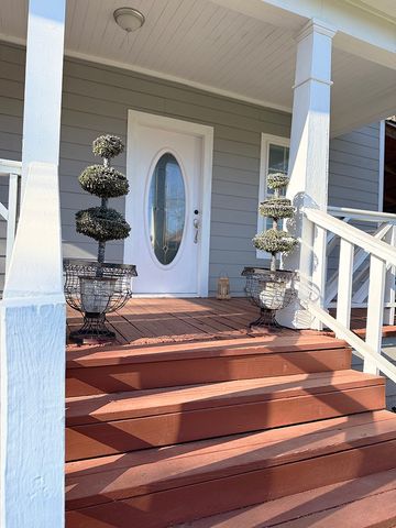 805 W Green Street, Palestine, TX 75801