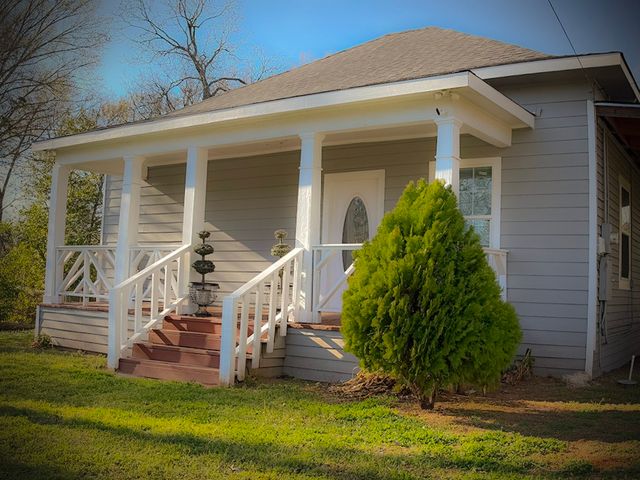 805 W Green Street, Palestine, TX 75801